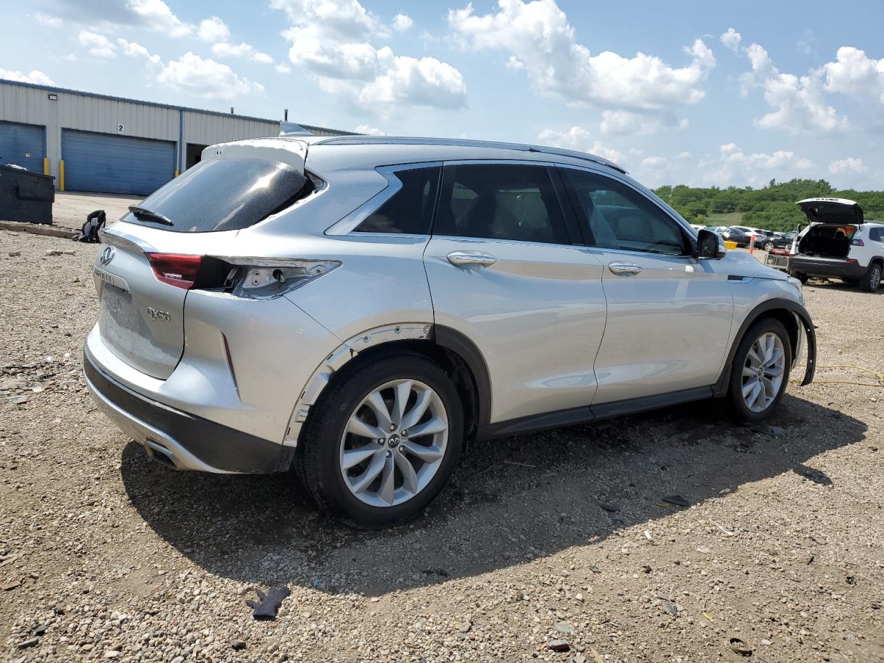 INFINITI QX50 ESSENTIAL