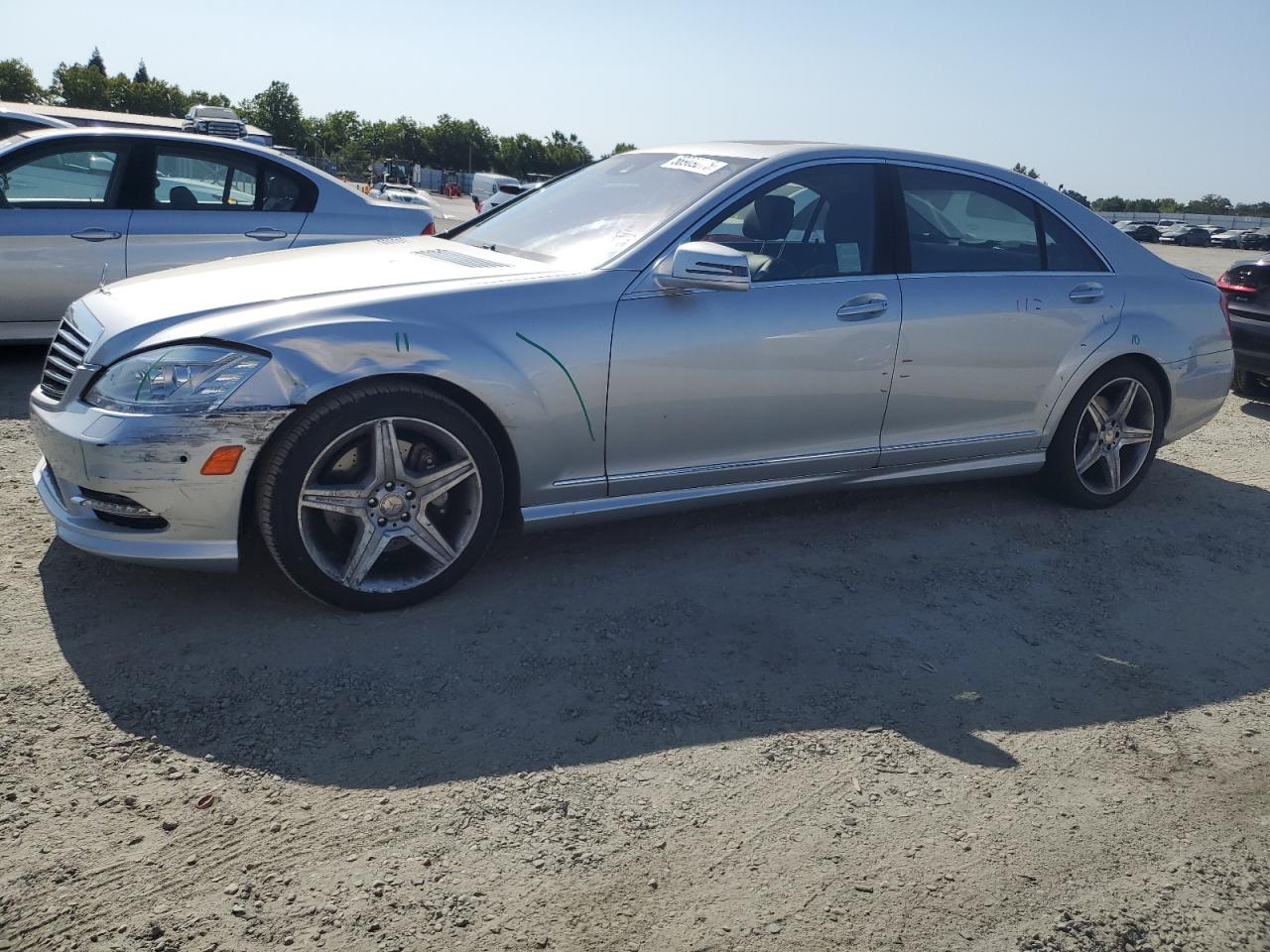 MERCEDES-BENZ S-CLASS 550