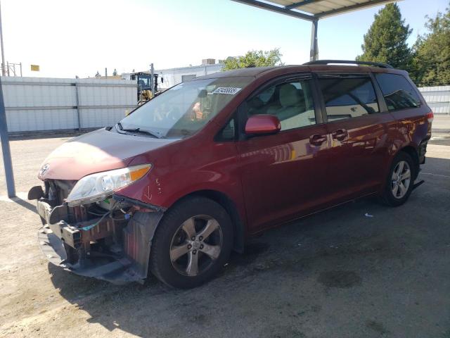 TOYOTA SIENNA LE