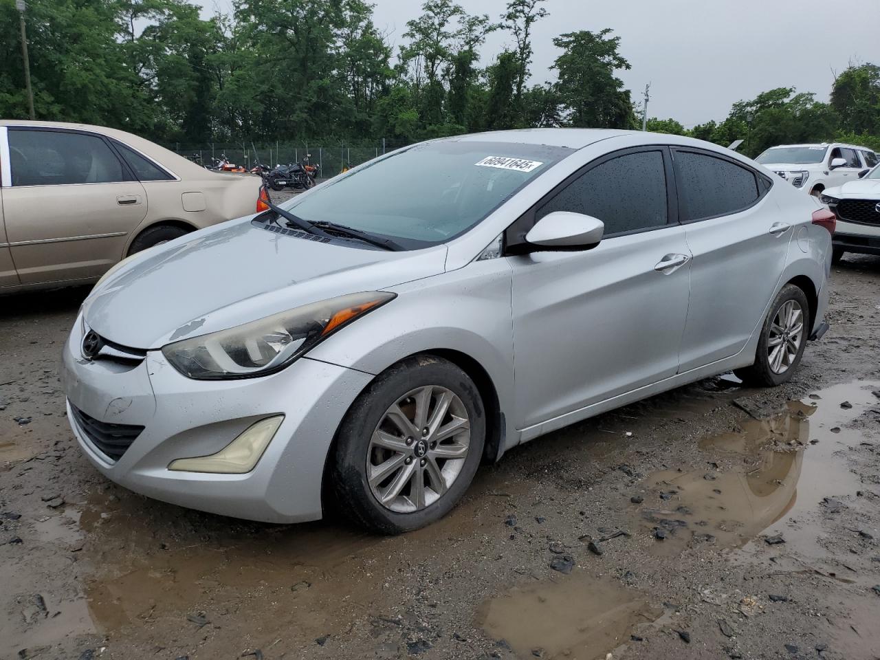 HYUNDAI ELANTRA SE
