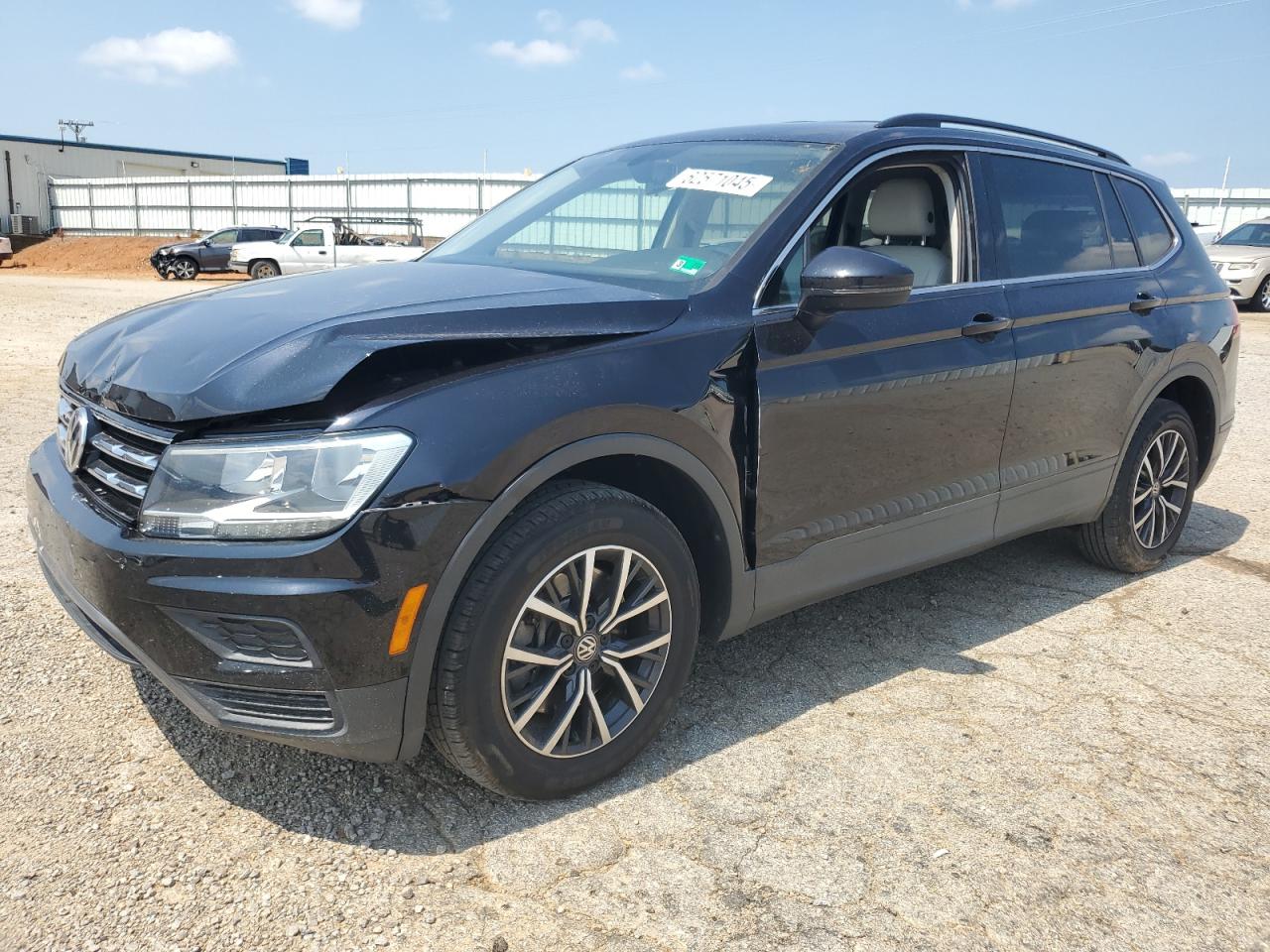 VOLKSWAGEN TIGUAN SE