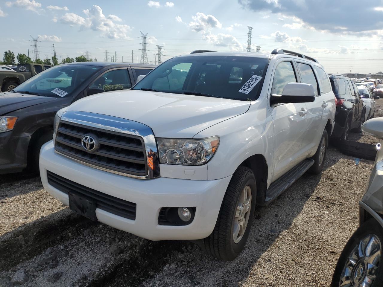 TOYOTA SEQUOIA SR5