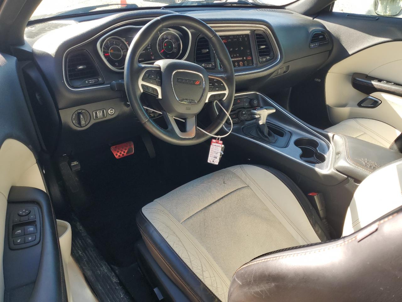 DODGE CHALLENGER SXT PLUS