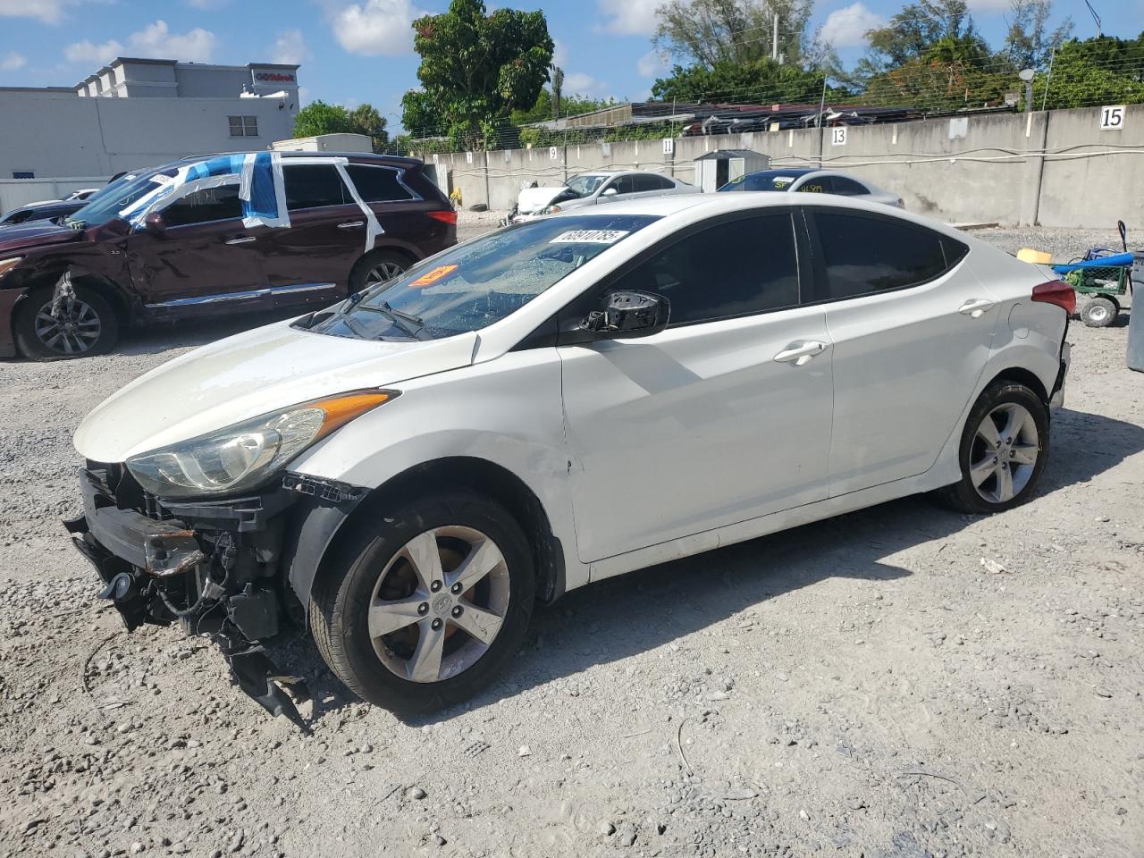 HYUNDAI ELANTRA GLS