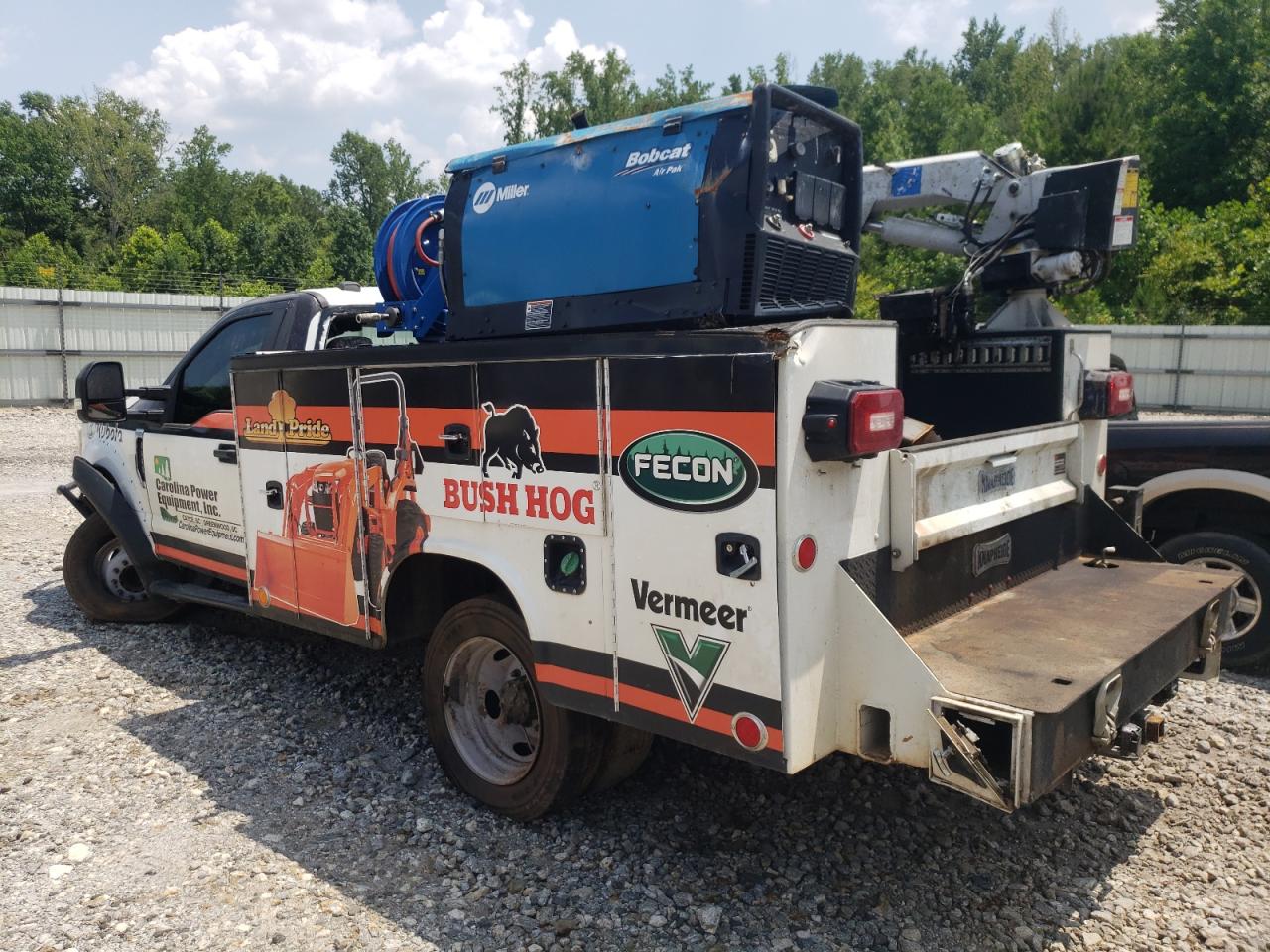 FORD F-550 SUPER DUTY