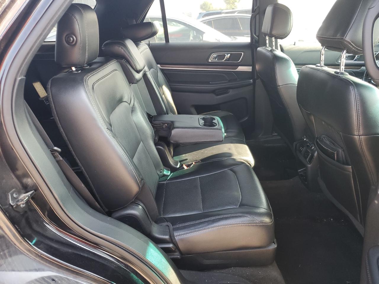 FORD EXPLORER LIMITED