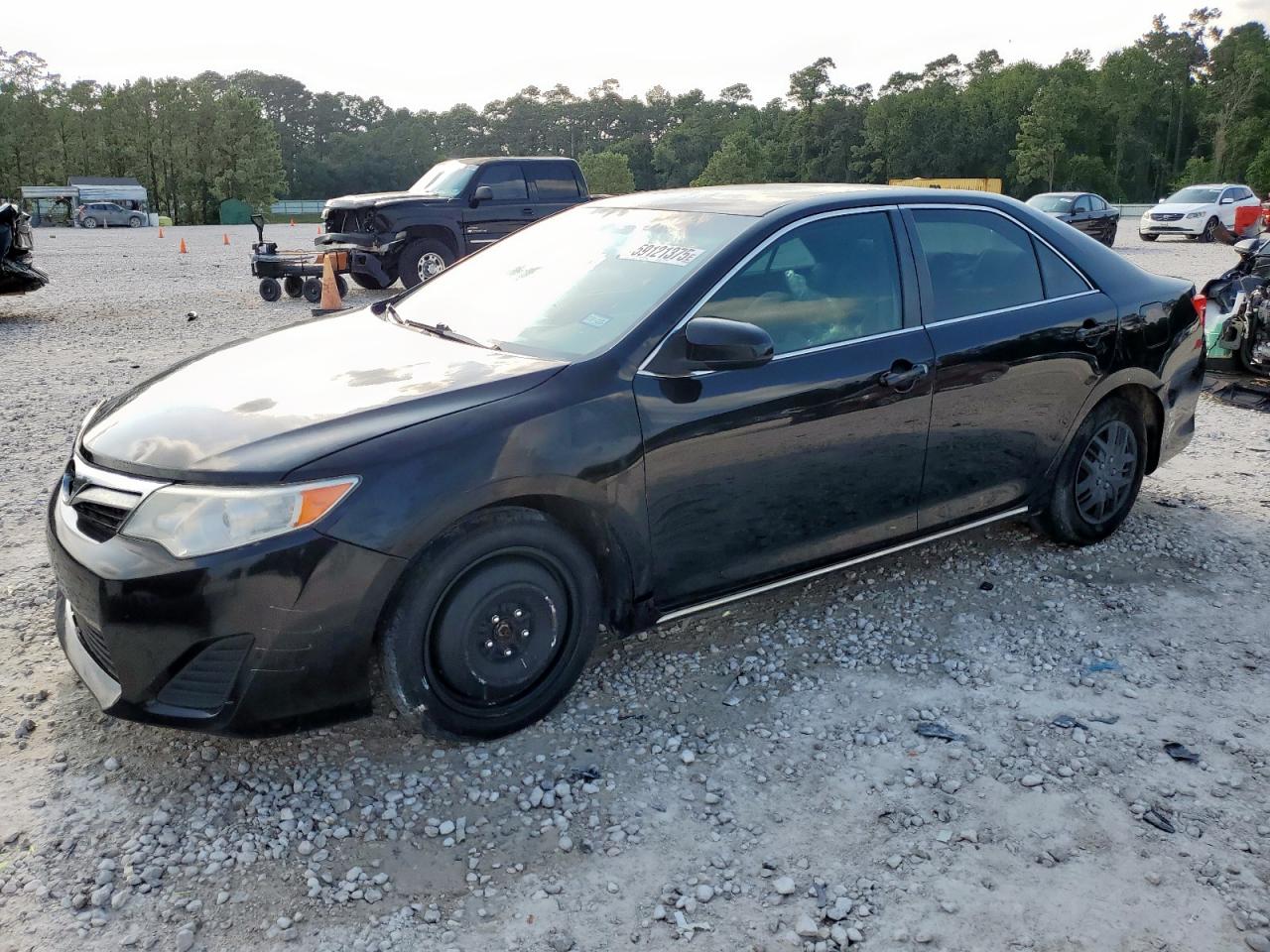 TOYOTA CAMRY BASE