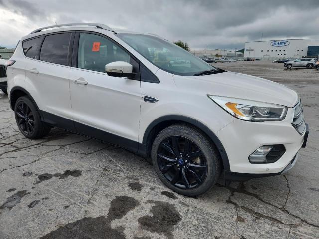 Vin: 1fmcu9j9xhue23705, lot: 60165525, ford escape titanium 20174