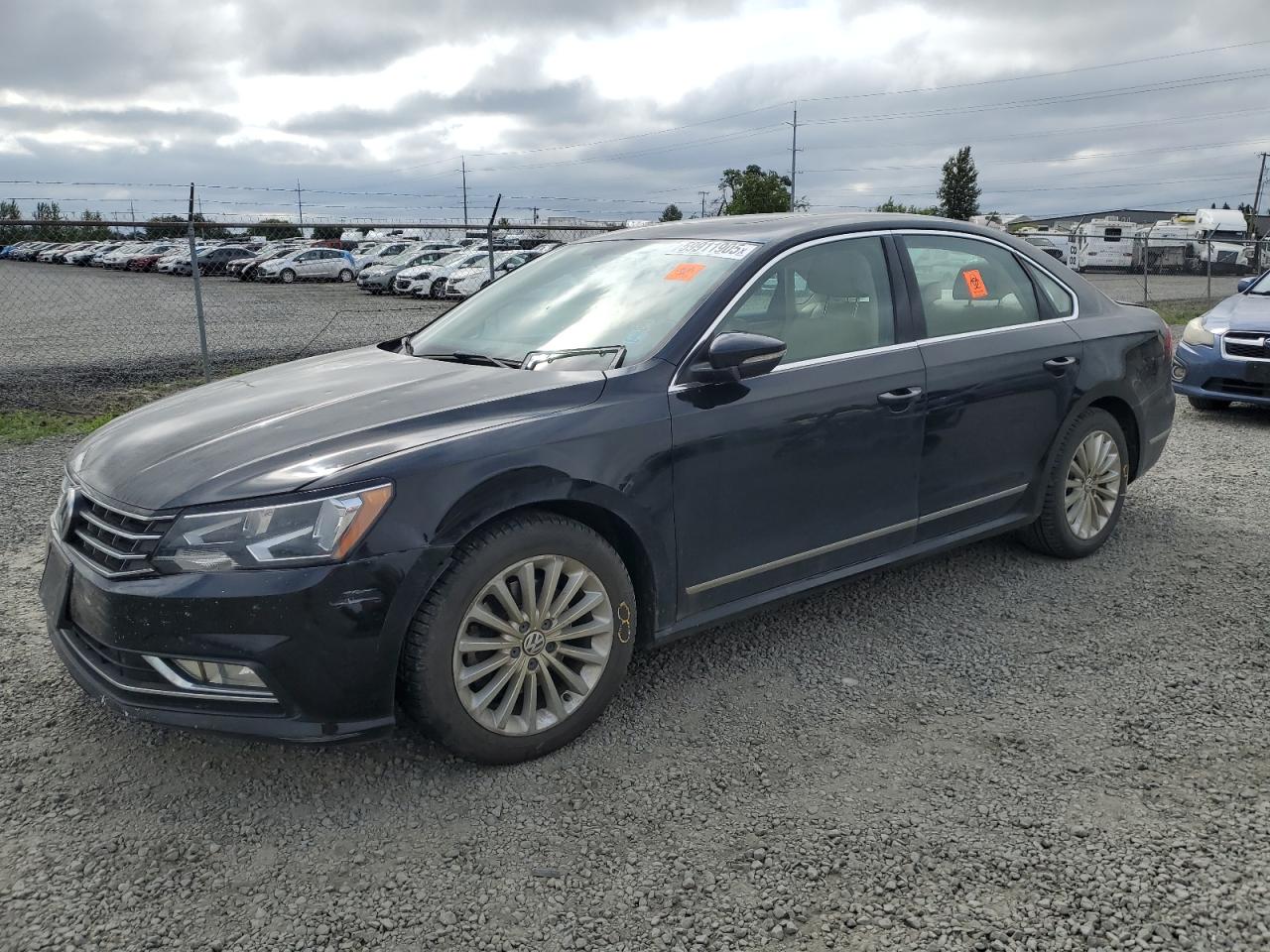 VOLKSWAGEN PASSAT SE