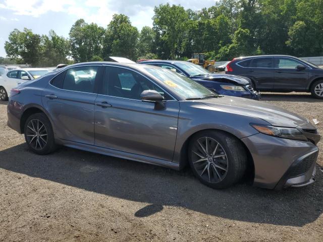 Vin: 4t1g11ak0nu676915, lot: 57046605, toyota camry se 20224