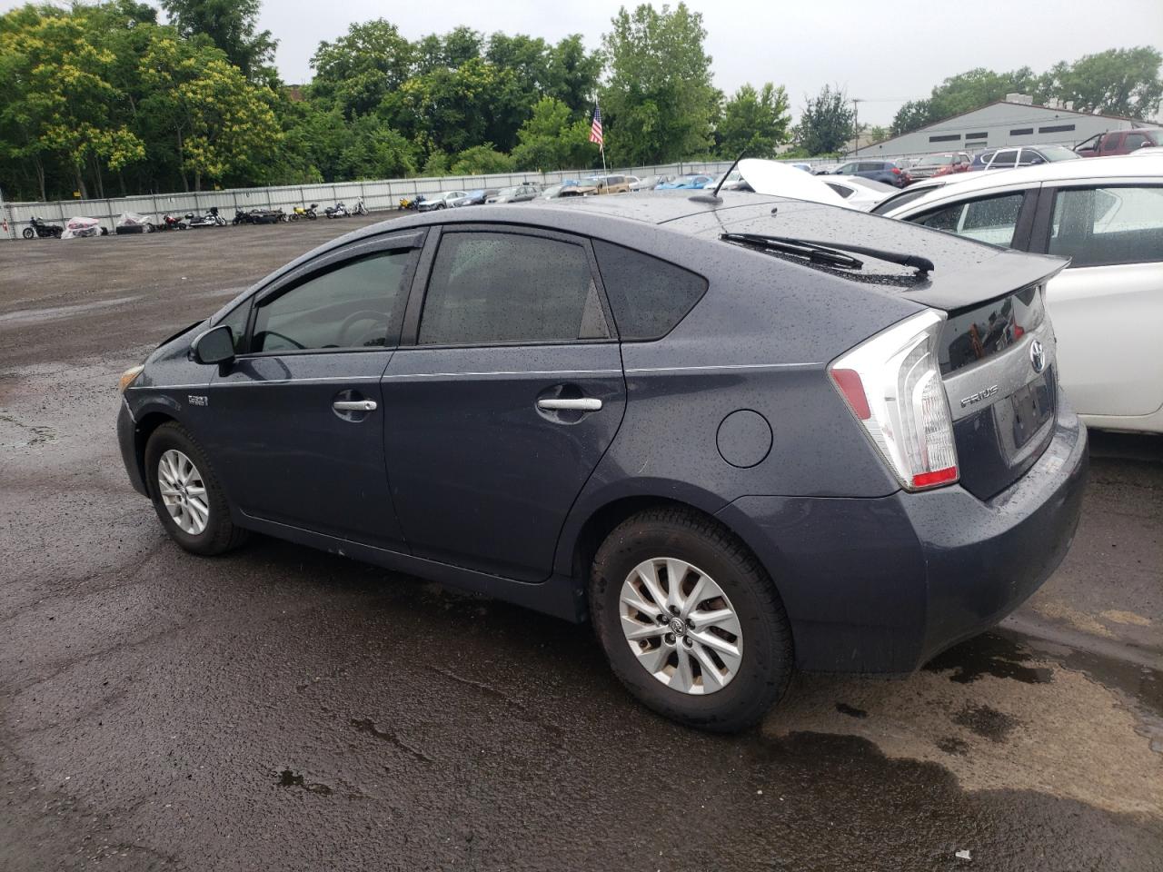 TOYOTA PRIUS PLUG-IN