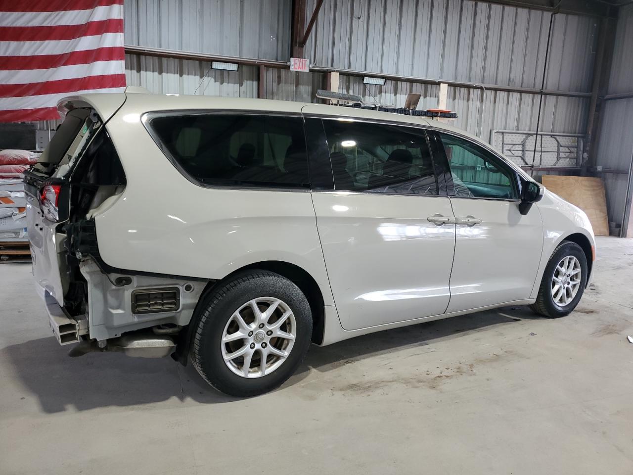 CHRYSLER PACIFICA TOURING