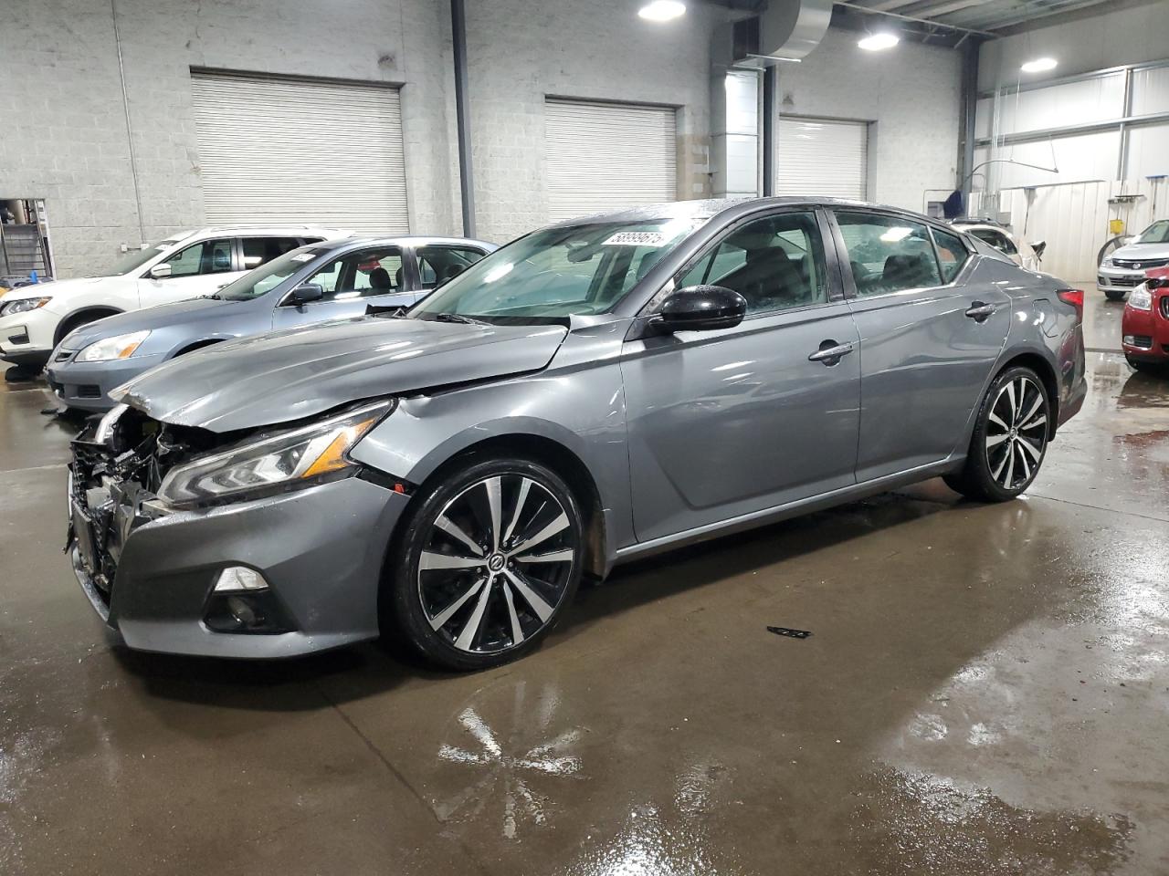 NISSAN ALTIMA SR