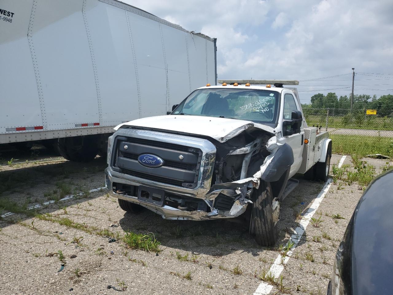 FORD F-550 SUPER DUTY