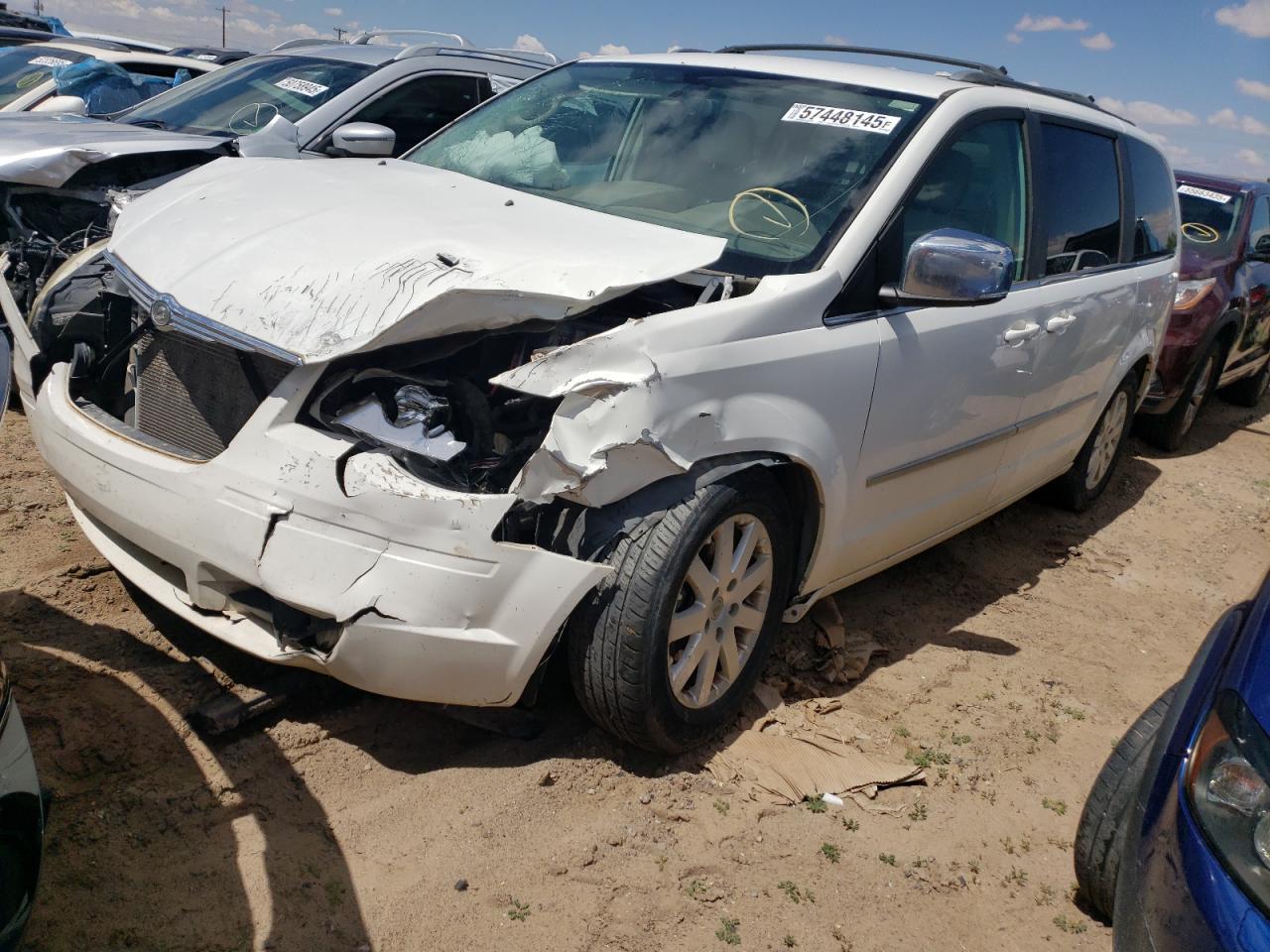 CHRYSLER TOWN & COUNTRY TOURING PLUS