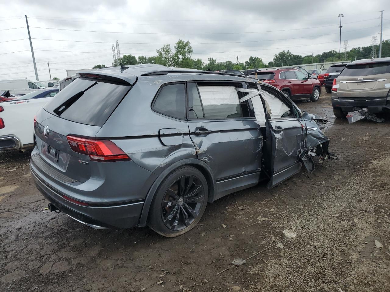 VOLKSWAGEN TIGUAN SE