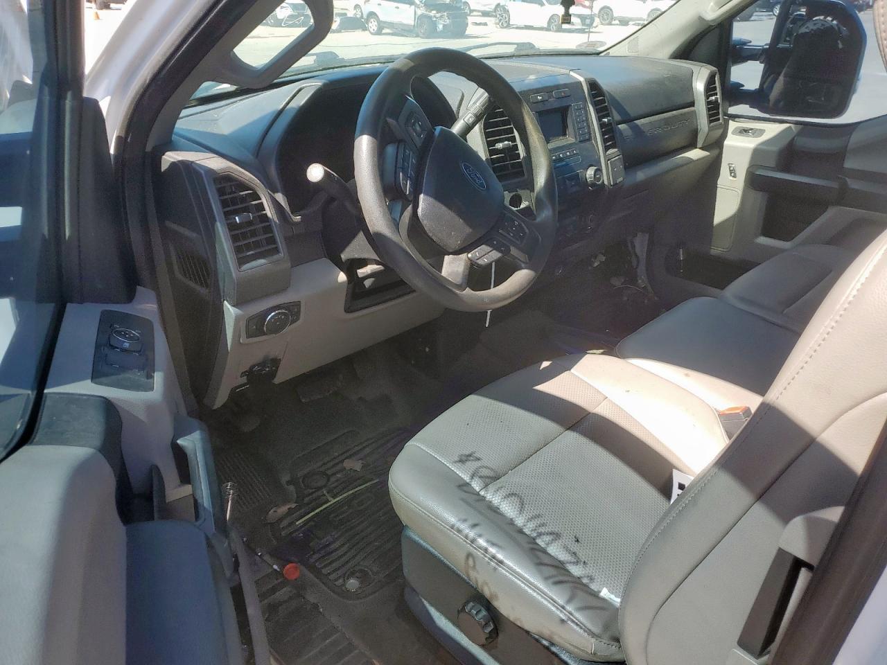 FORD F-250 SUPER DUTY