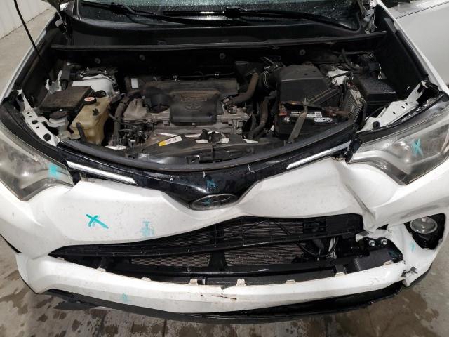 2017 TOYOTA RAV4 XLE JTMWFREV4HD102388