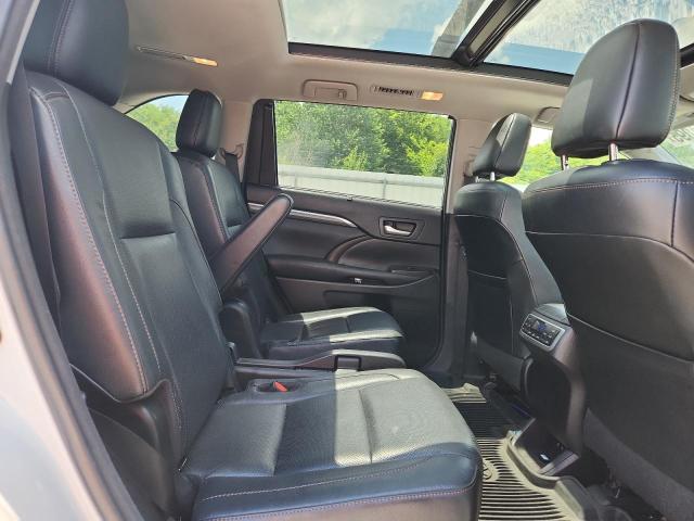 2017 TOYOTA HIGHLANDER - 5TDDZRFH7HS452285