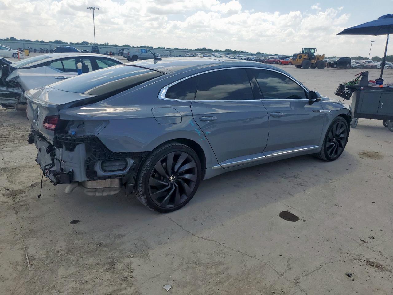 VOLKSWAGEN ARTEON SEL R-LINE