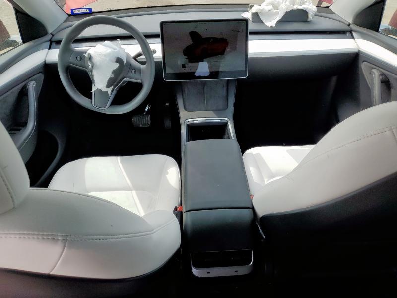 2024 TESLA MODEL Y - 7SAYGDED7RA304605