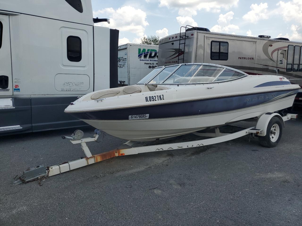 Lot #3182579859 1999 MAXUM BOAT