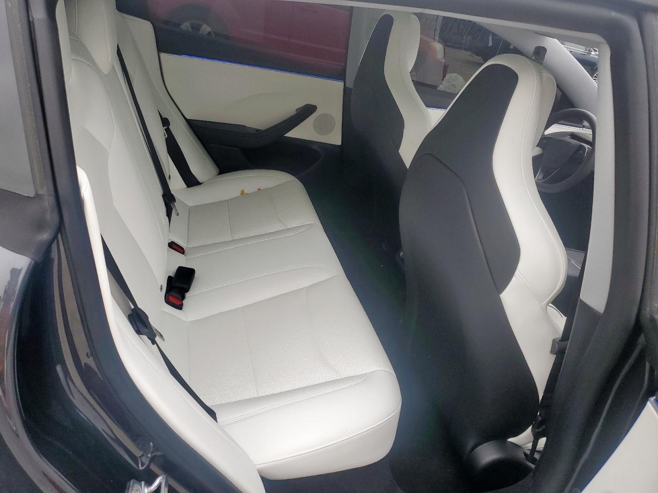 Tesla Model 3 2025