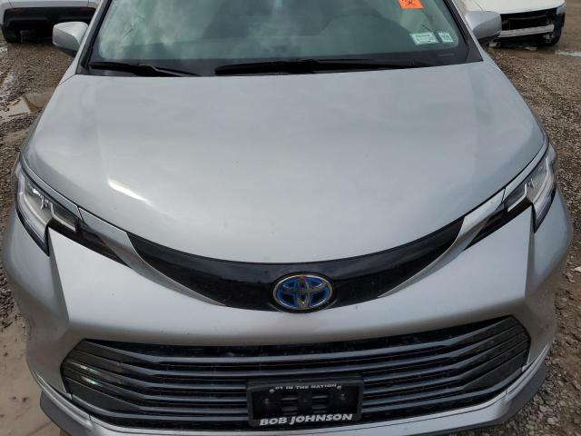 2024 TOYOTA SIEANNA - 5TDZSKFC6RS119583