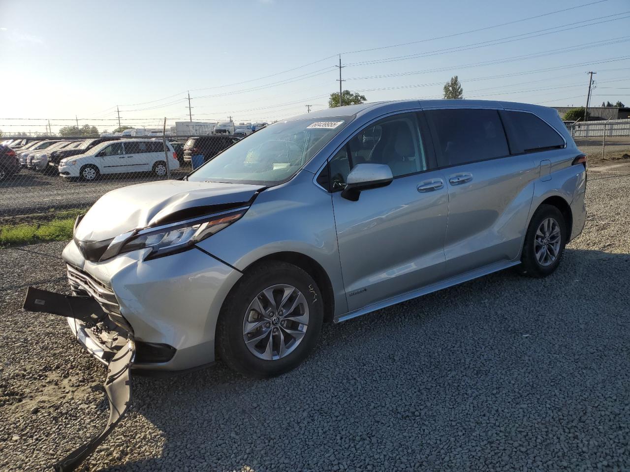 TOYOTA SIENNA LE