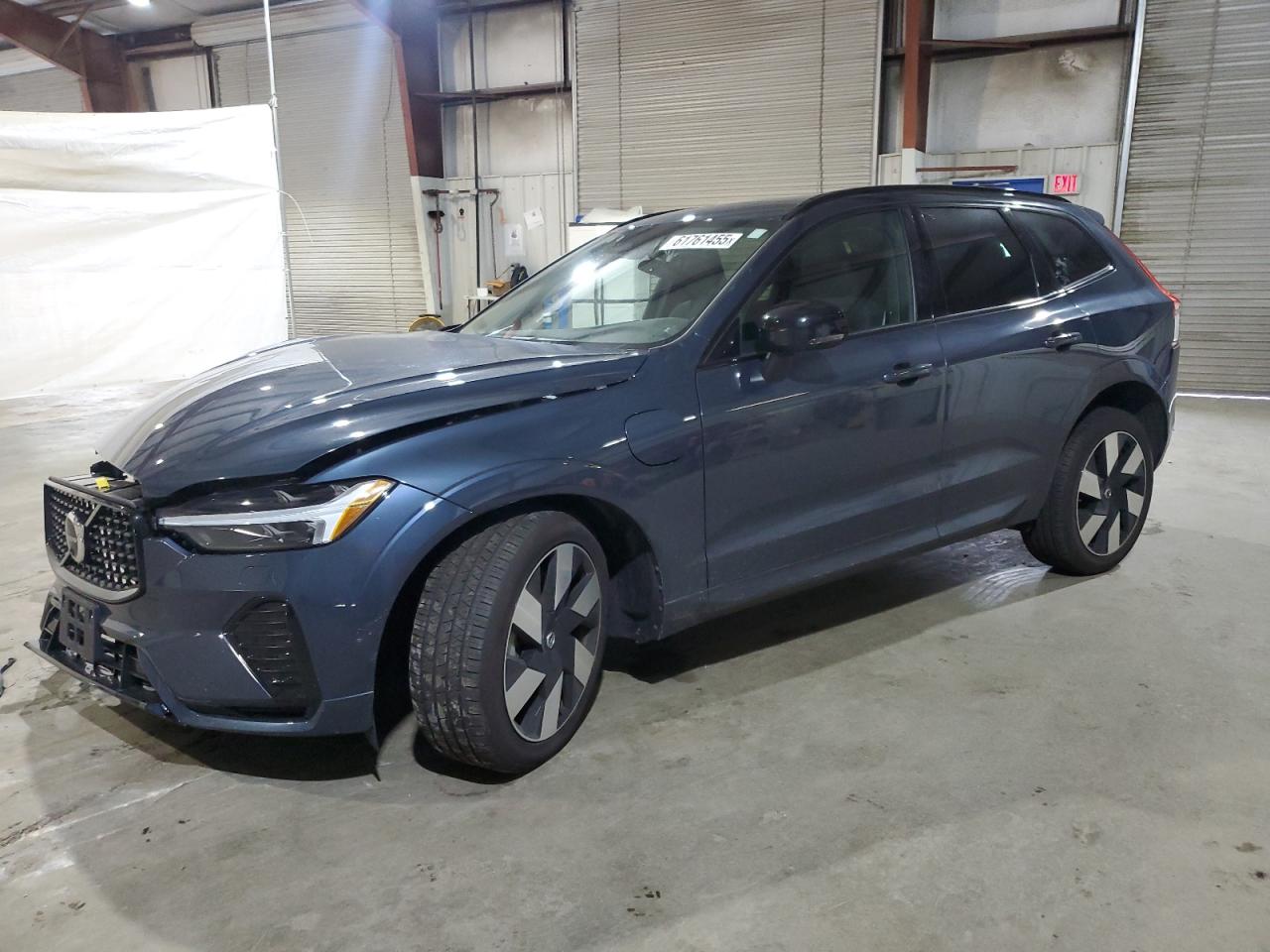 VOLVO XC60 PLUS