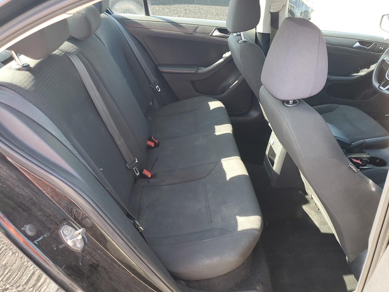 Volkswagen Jetta s 2016