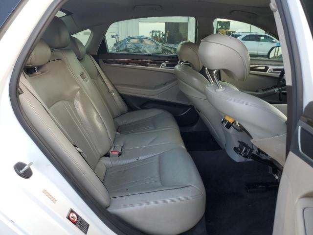 2015 HYUNDAI GENESIS 3. - KMHGN4JE5FU070558