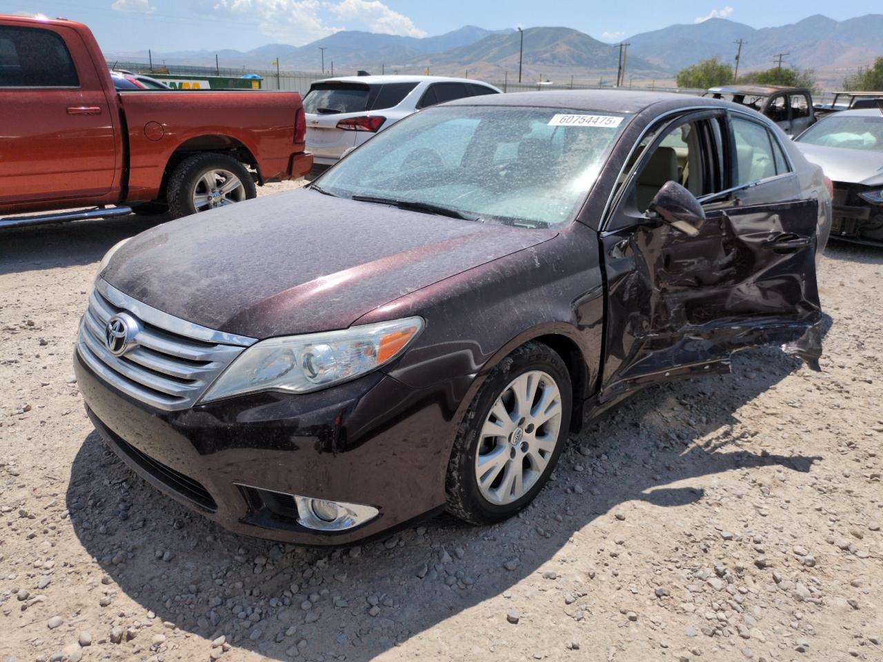 TOYOTA AVALON BASE