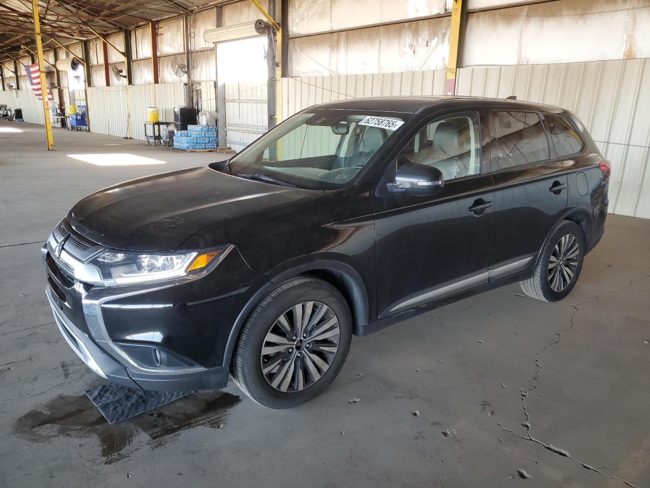 MITSUBISHI OUTLANDER SE