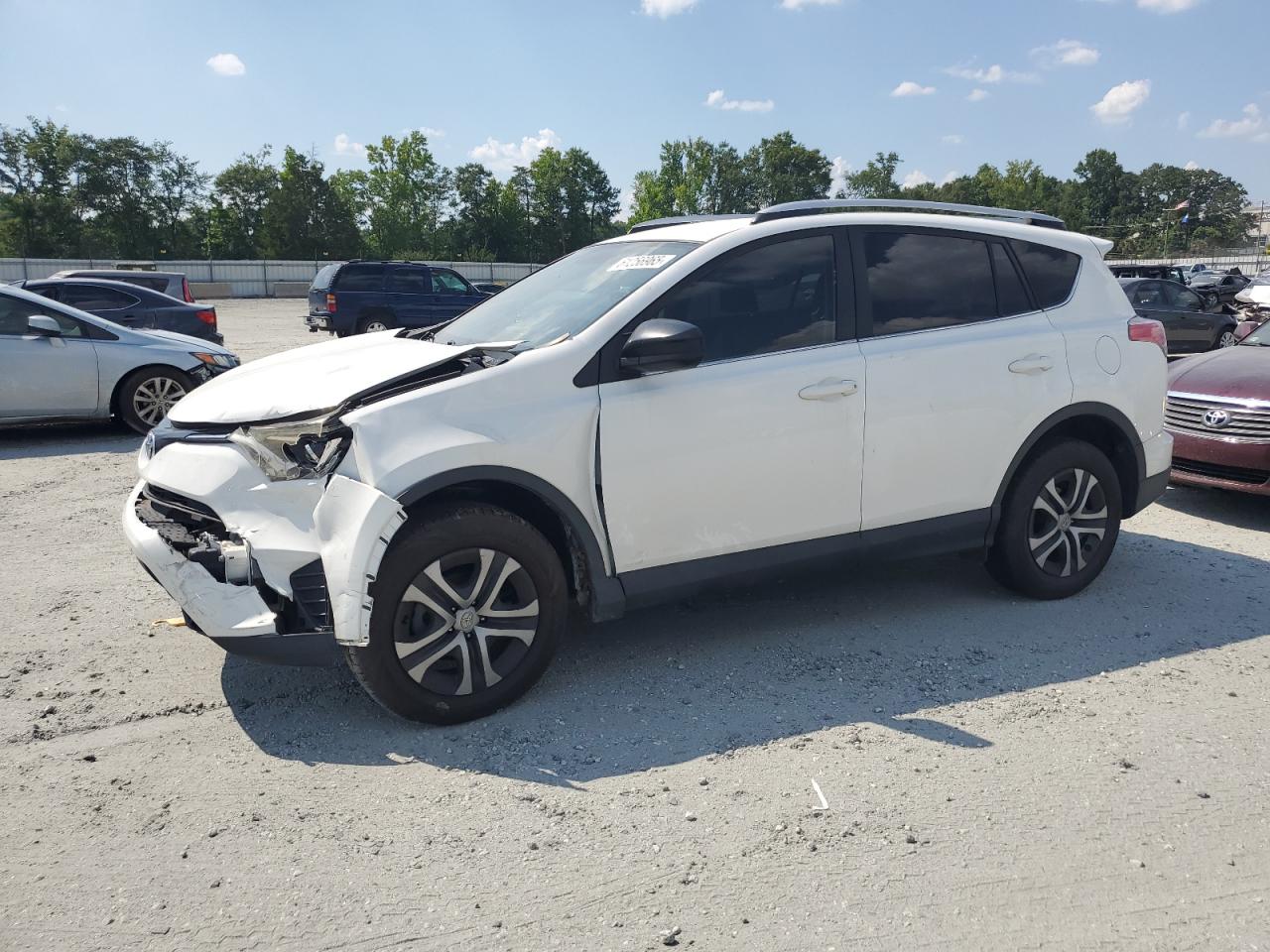 TOYOTA RAV4 LE