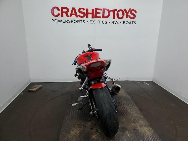 2006 SUZUKI GSX-R1000 JS1GT76A562111469