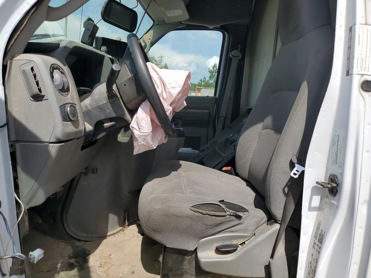 FORD ECONOLINE E350 SUPER DUTY CUTAWAY VAN