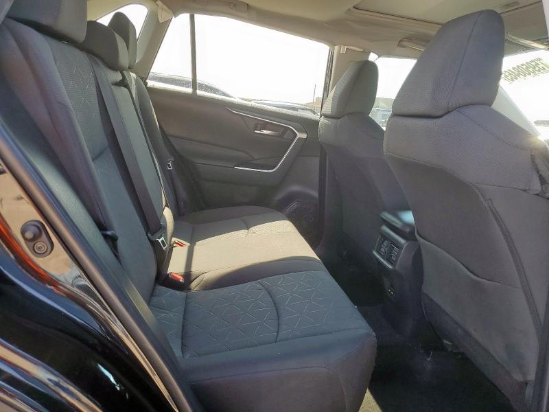 2022 TOYOTA RAV4 XLE 2T3W1RFV2NW195195