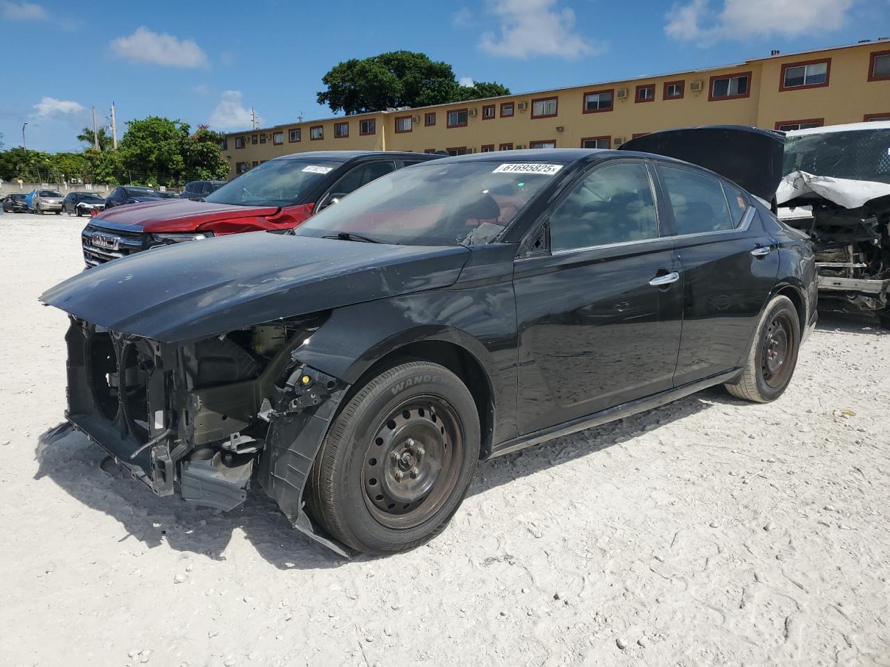 NISSAN ALTIMA S