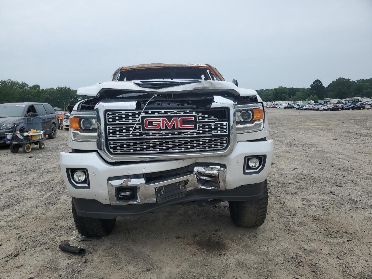 GMC SIERRA 2500HD K2500 DENALI