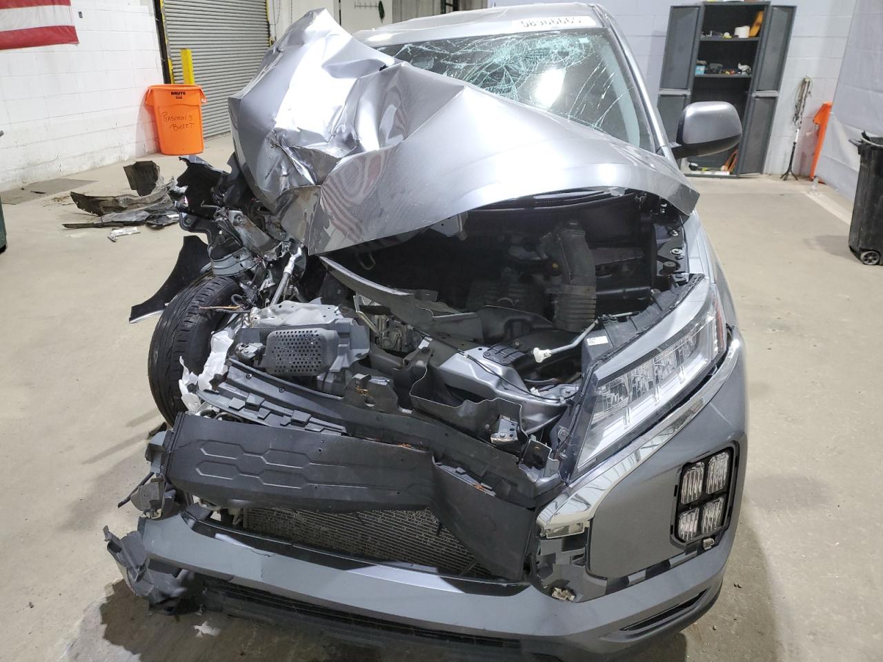 MITSUBISHI OUTLANDER ES