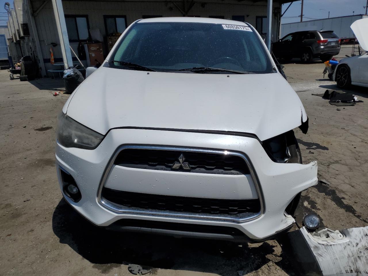 MITSUBISHI OUTLANDER ES