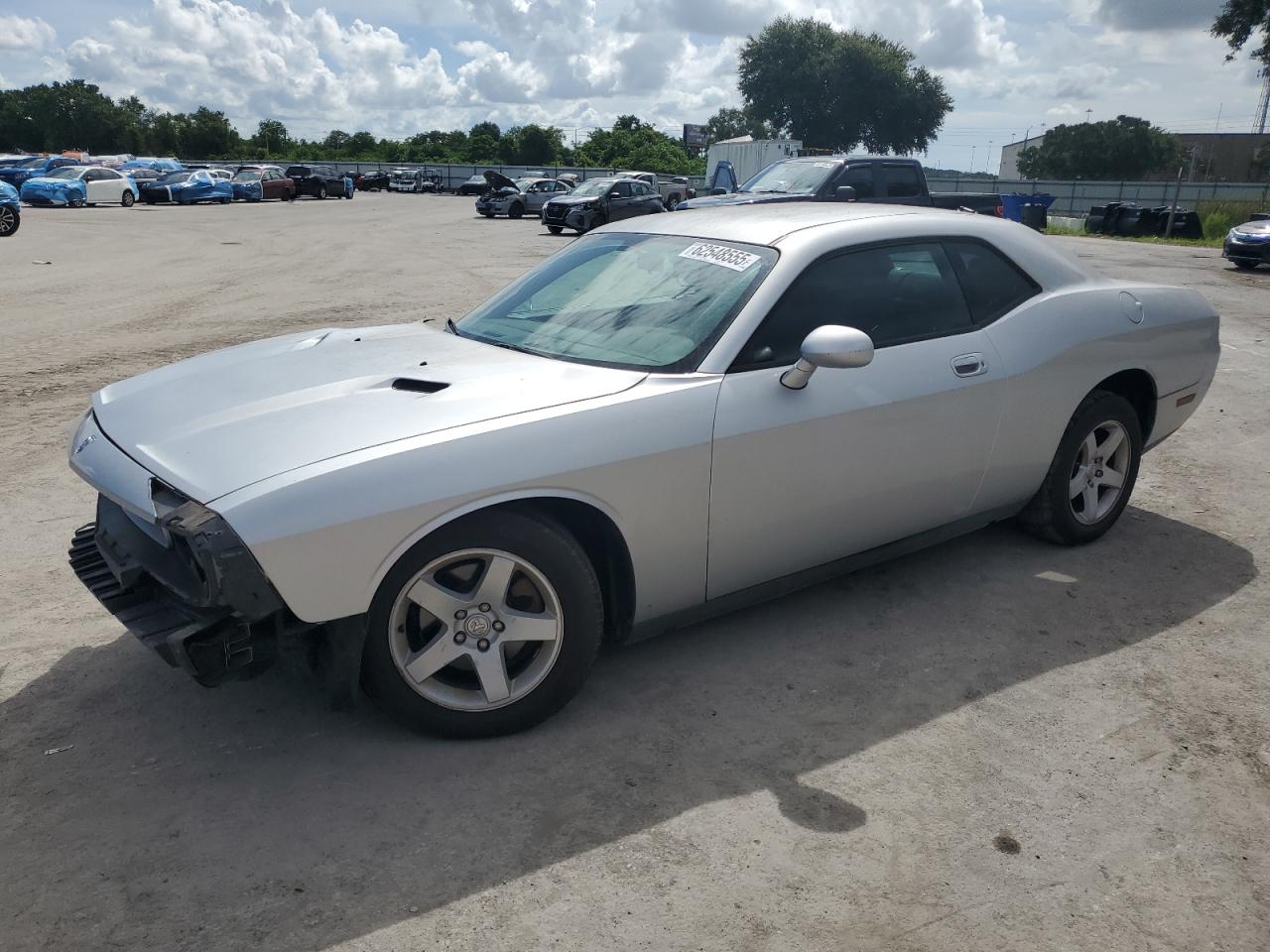 DODGE CHALLENGER SE