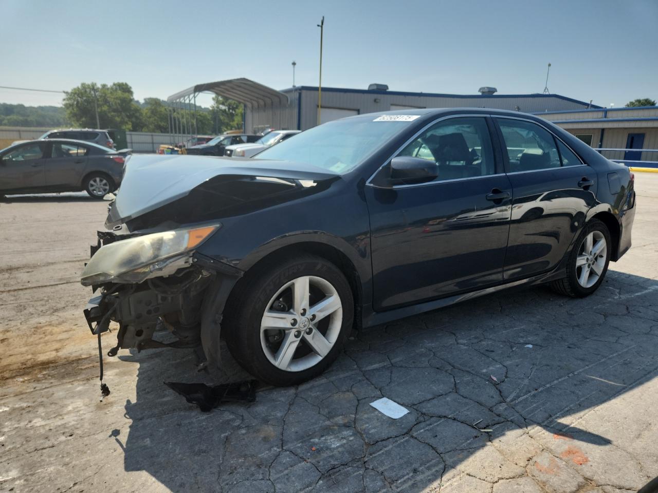TOYOTA CAMRY L