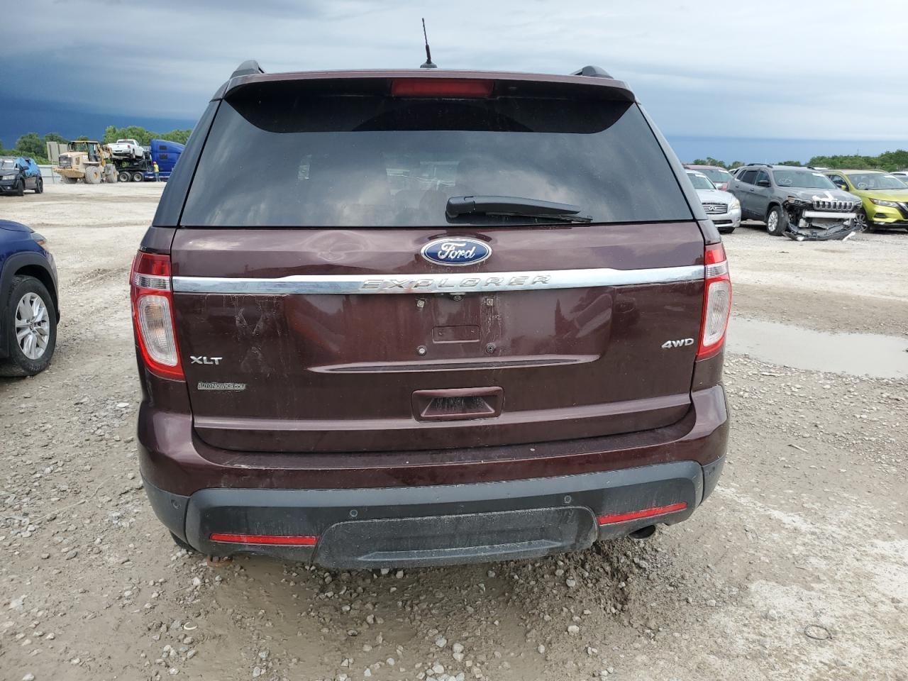 FORD EXPLORER XLT
