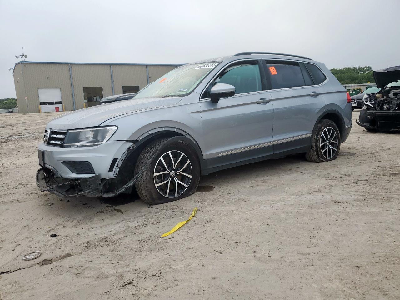 VOLKSWAGEN TIGUAN SE