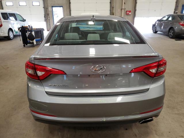 2015 HYUNDAI SONATA SE 5NPE24AF1FH209401