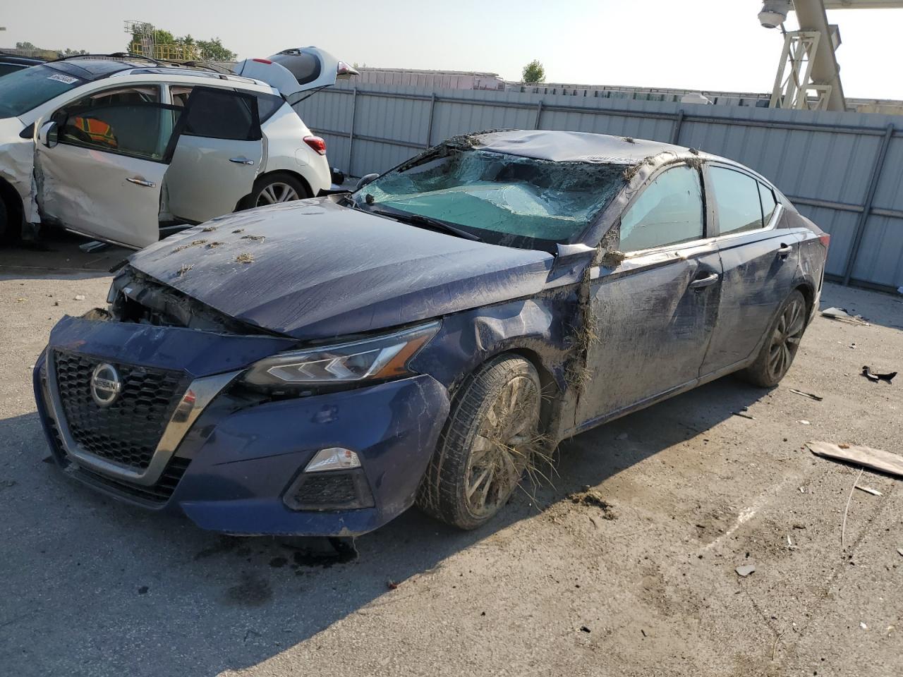 NISSAN ALTIMA SR