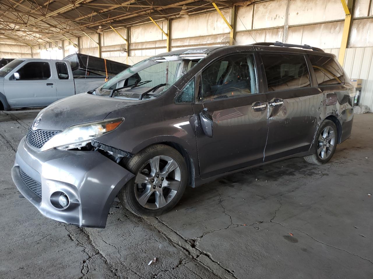 TOYOTA SIENNA SPORT