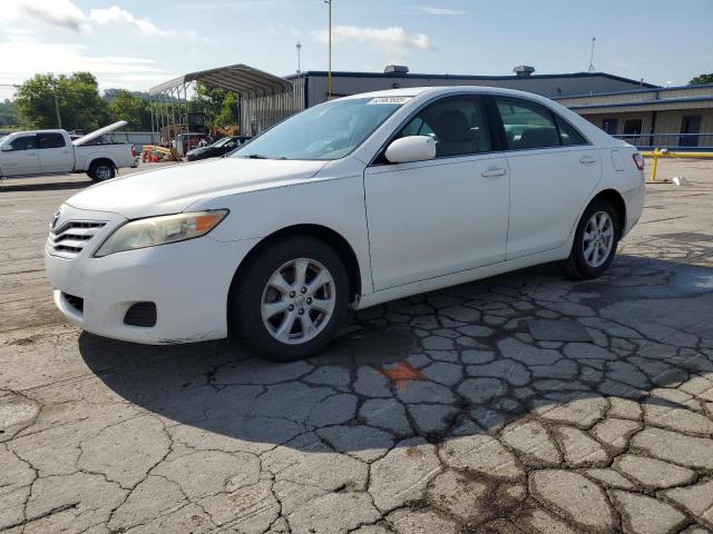 TOYOTA CAMRY BASE